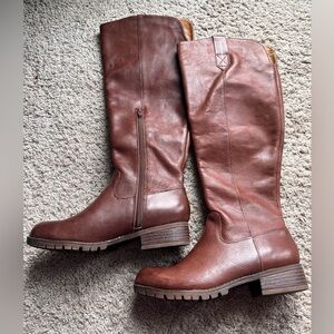 Women’s Size 6 Brown Knee-High Boots
